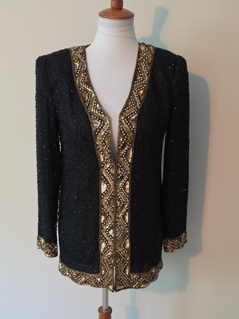 Laurence Kazar Elegant Black Blazer